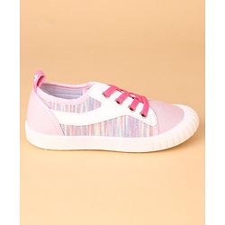 Cute Walk by Babyhug Solid Casual Shoes - Pink