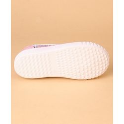 Cute Walk by Babyhug Solid Casual Shoes - Pink