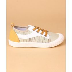 Cute Walk by Babyhug Solid Casual Shoes - Yellow