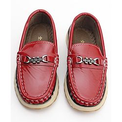 Cute Walk by Babyhug Slip On Checks Formal Shoes with Chain Link - Red