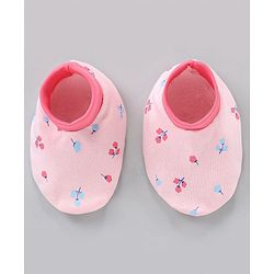 Babyhug 100% Cotton Cap Mittens & Booties Castle Print Pink - Diameter 11 cm