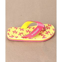 Cute Walk by Babyhug Flip Flops Balloon Art Print - Pink & Yellow
