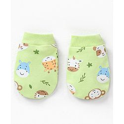 Babyhug 100% Cotton Cap Mittens & Booties Set Cow Giraffe Print - Diameter 10 cm