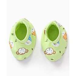 Babyhug 100% Cotton Cap Mittens & Booties Set Cow Giraffe Print - Diameter 10 cm
