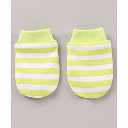Babyhug 100 % Cotton Cap Mittens and Booties Stripes Print Green - Diameter 12 cm