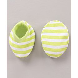 Babyhug 100 % Cotton Cap Mittens and Booties Stripes Print Green - Diameter 12 cm