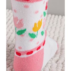 Cutewalk by Babyhug Anti-Bacterial Tights Striped - White