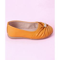 Cute Walk by Babyhug Slip On Bellies Applique - Mustard