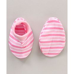Babyhug 100% Cotton Cap Mittens & Booties Striped Pink - Diameter 15.5 cm