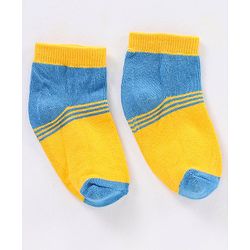 Cute Walk by Babyhug Non Terry Cotton Knit Ankle Length Anti Bacterial Socks Striped Design Pack of 3 - White Yellow & Black
