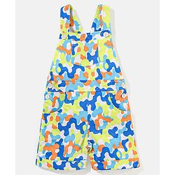 Babyhug 100% Cotton Camouflage Printed Dungaree and Half Sleeves Solid Color T-Shirt Set - Blue