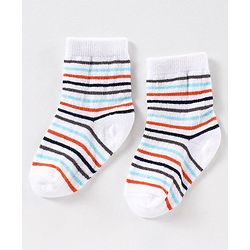 Cute Walk by Babyhug Anti Bacterial Ankle Length Non Terry Striped Socks Giraffe Print Pack of 3 - Blue White