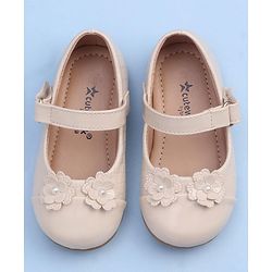Cute Walk by Babyhug Velcro Closure Bellies With Flower Applique- Beige