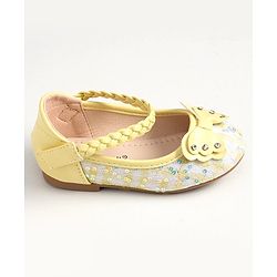 Cute Walk by Babyhug Velcro Closure Bellies With Bow Applique- Yellow