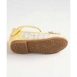 Cute Walk by Babyhug Velcro Closure Bellies With Bow Applique- Yellow