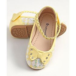 Cute Walk by Babyhug Velcro Closure Bellies With Bow Applique- Yellow