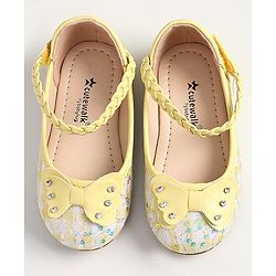 Cute Walk by Babyhug Velcro Closure Bellies With Bow Applique- Yellow