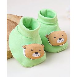 Babyhug 100 % Cotton Booties Bear Patch- Green