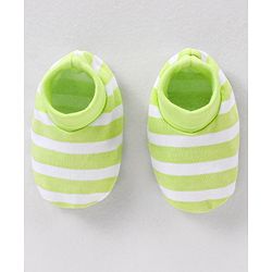 Babyhug 100% Cotton Striped Cap Mittens & Booties - Cap Diameter 10 cm