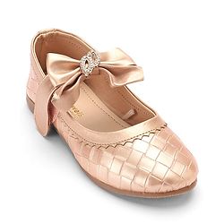 Cute Walk By Babyhug Velcro Closure Bellies With Bow Applique - Rose Golden