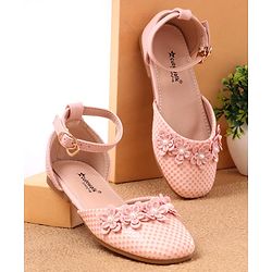 Cute Walk by Babyhug Bellies with Buckle Closure Floral Applique - Pink