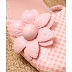 Cute Walk by Babyhug Bellies with Buckle Closure Floral Applique - Pink