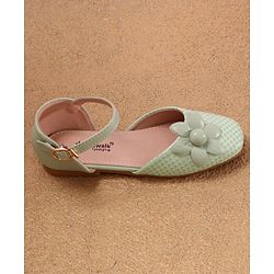 Cute Walk by Babyhug Bellies with Buckle Closure Floral Applique - Pink