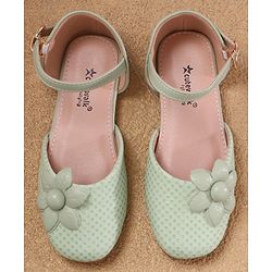 Cute Walk by Babyhug Bellies with Buckle Closure Floral Applique - Pink