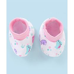 Babyhug 100% Cotton Cap Mittens & Booties Dino Print - Cap Diameter 12 cm