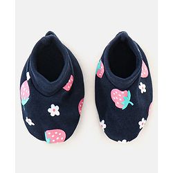 Babyhug 100% Cotton Cap Mittens & Booties Strawberry Print Navy Blue - Diameter 11.5 cm
