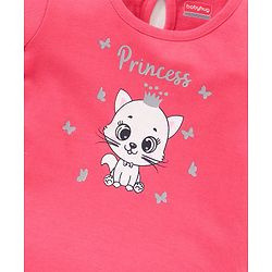 Babyhug 100% Cotton Knit Half Sleeves Tee Kitty Graphics - Fuchsia