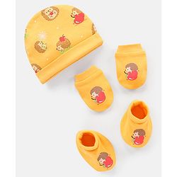 Babyhug 100% Cotton Cap Mittens & Booties With Porcupine Print -Yellow