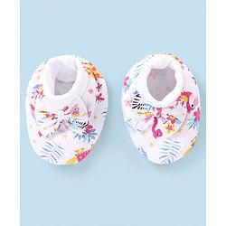 Babyhug 100% Cotton Knit Cap Mittens & Booties Set Flamingo Print -  White