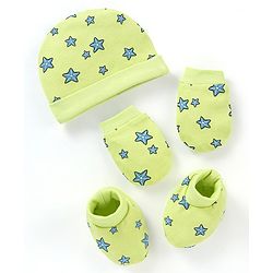 Babyhug 100% Cotton Cap Mittens & Booties Star Fish Print Green- Diameter 12.5 cm