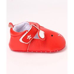Cute Walk by Babyhug Booties Face Design with Velcro Closure - Red