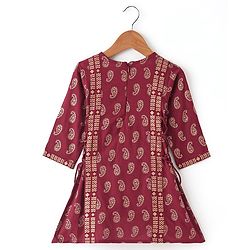 Babyhug Three Fourth Sleeveless Foil Printed Kurta Lehenga Set With Dupatta - Maroon