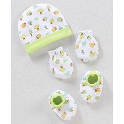 Babyhug 100% Cotton Lady Bug Printed Cap Mittens & Booties White -  Diameter 11.5 cm