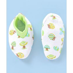 Babyhug 100% Cotton Mittens And Booties Set Mushroom Printed - White