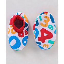 Babyhug 100% Cotton Mittens And Booties Numbers Print - Red