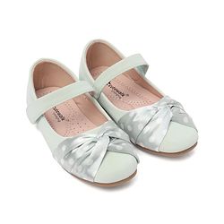 Cute Walk by Babyhug Bellies with Velcro Closure with Applique - Beige