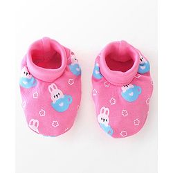 Babyhug 100% Cotton Cap Mittens & Booties Bunny Print Pink - Diameter 9 Cm