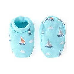Babyhug 100% Cotton Cap Mittens & Booties Boat Print- Blue Cap Diameter- 10 Cm, Mittens Dim- 10 Cm, Booties Dim- 11 Cm, No of Pcs- 5, Size- 3-6M