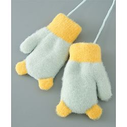 Babyhug Gloves With Bear Patch- Light Green