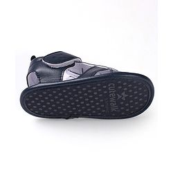 Cute Walk by Babyhug Booties with Velcro Closure Star Design - Navy Blue