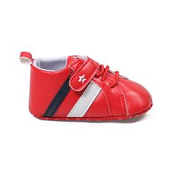 Cute Walk by Babyhug Velcro Closure Booties - Red