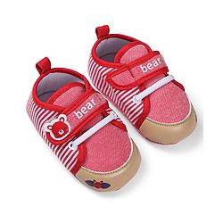 Cute Walk by Babyhug Booties with Velcro Closure Bear Applique  - Red