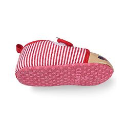 Cute Walk by Babyhug Booties with Velcro Closure Bear Applique  - Red
