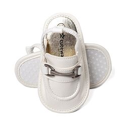 Cute Walk by Babyhug Slip On Booties Solid Color - Brown