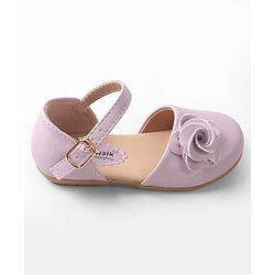 Cute Walk by Babyhug Bellies With Buckle Closure & Floral Applique - Red