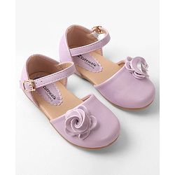 Cute Walk by Babyhug Bellies With Buckle Closure & Floral Applique - Red